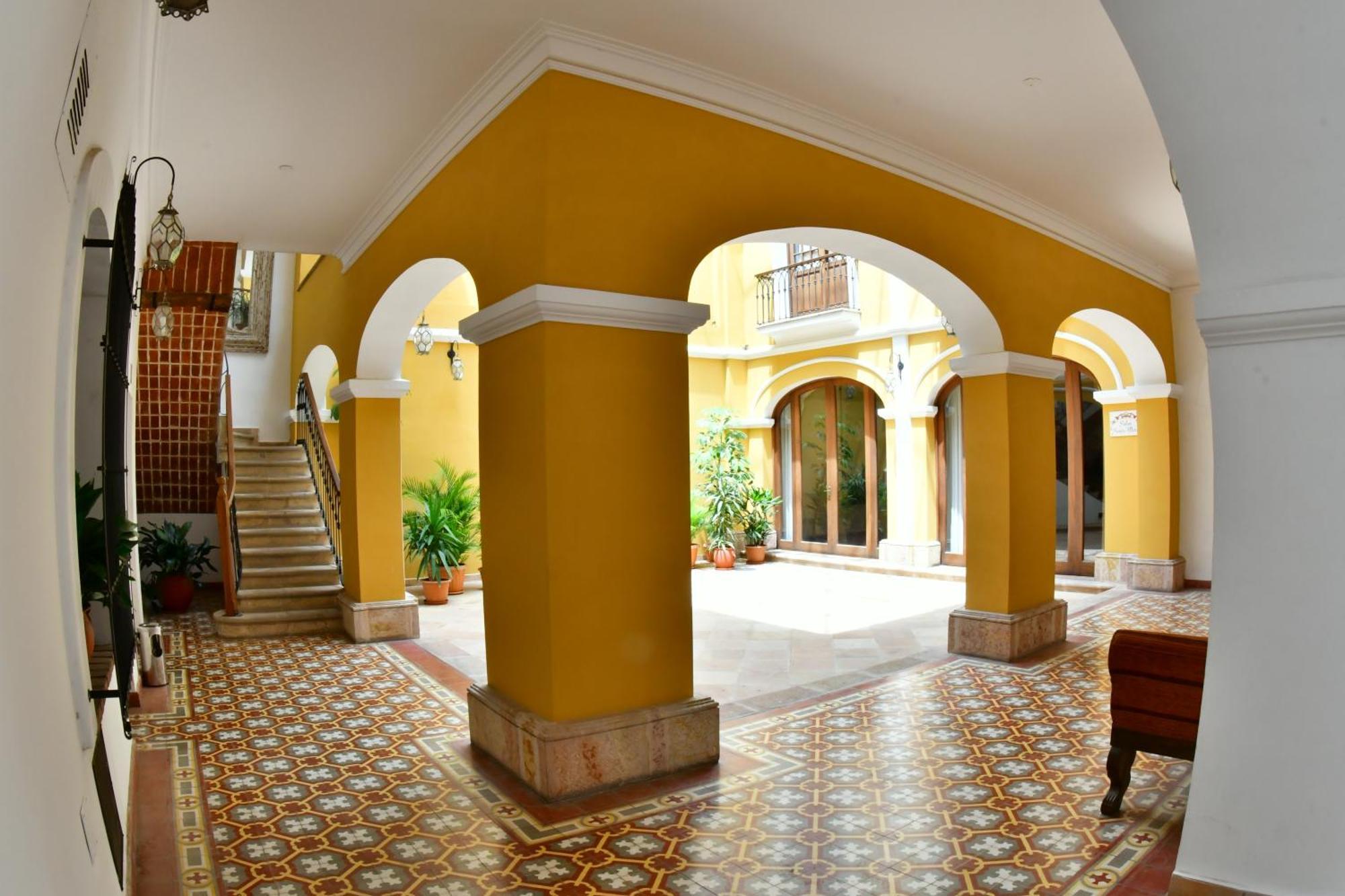 Parador Santa Maria La Real Сукре Экстерьер фото