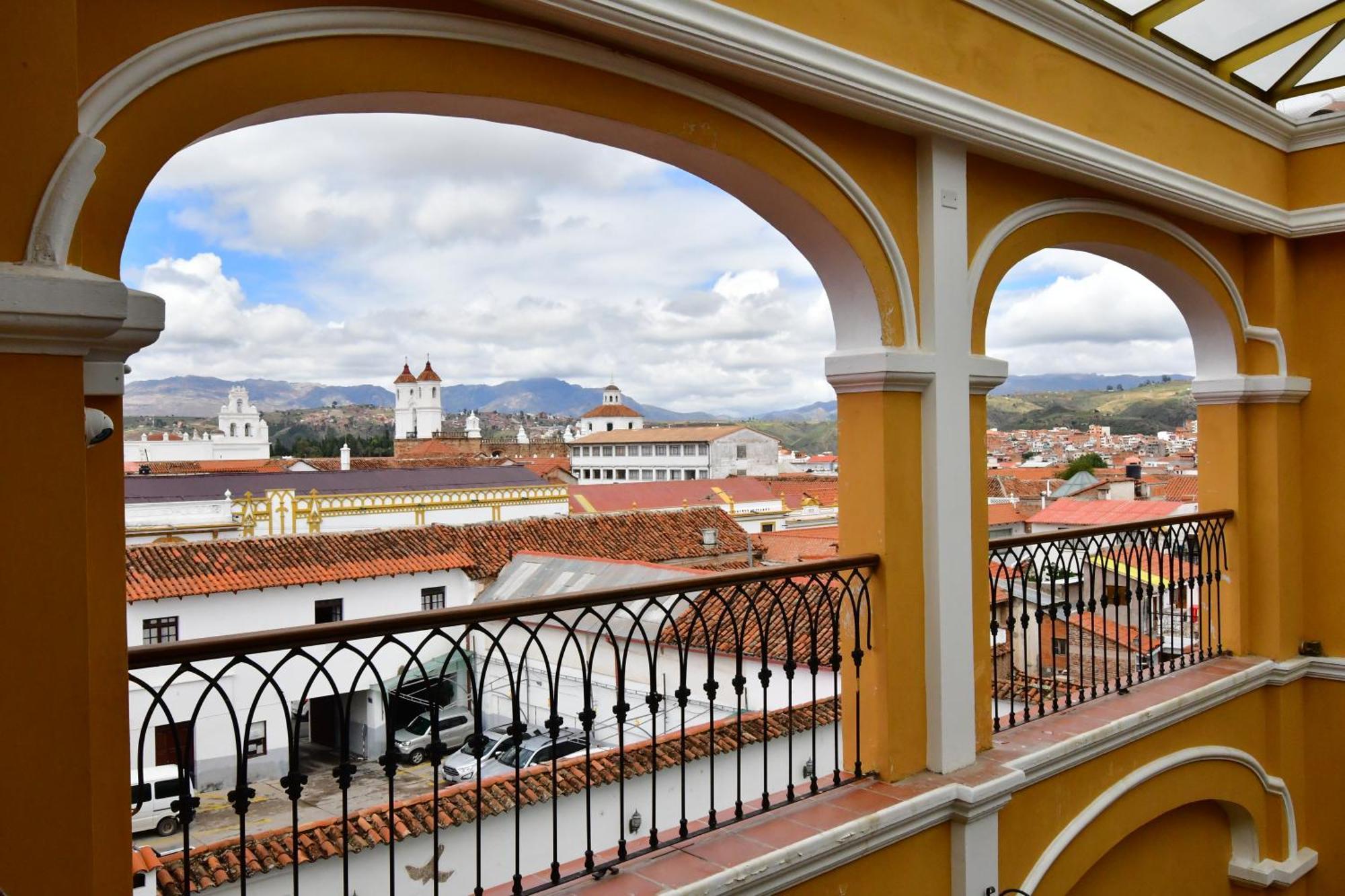 Parador Santa Maria La Real Сукре Экстерьер фото